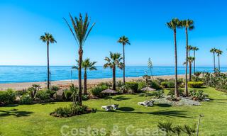 Spacieux appartement rénové à vendre dans un complexe de plage avec vue panoramique sur la mer, sur le nouveau Golden Mile entre Marbella et Estepona 46543 