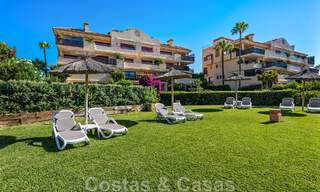 Spacieux appartement rénové à vendre dans un complexe de plage avec vue panoramique sur la mer, sur le nouveau Golden Mile entre Marbella et Estepona 46555 