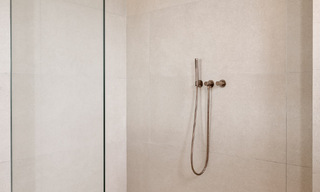 Spacieux appartement rénové à vendre dans un complexe de plage avec vue panoramique sur la mer, sur le nouveau Golden Mile entre Marbella et Estepona 54894 