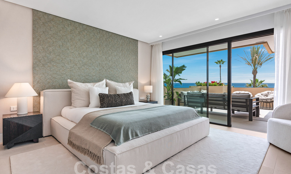 Spacieux appartement rénové à vendre dans un complexe de plage avec vue panoramique sur la mer, sur le nouveau Golden Mile entre Marbella et Estepona 54901