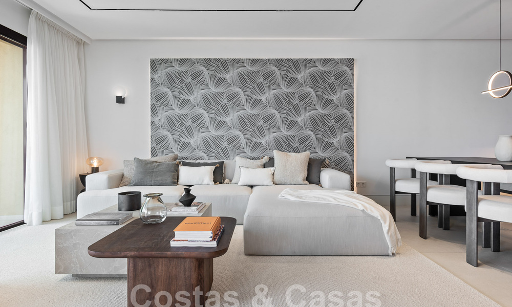 Spacieux appartement rénové à vendre dans un complexe de plage avec vue panoramique sur la mer, sur le nouveau Golden Mile entre Marbella et Estepona 54921