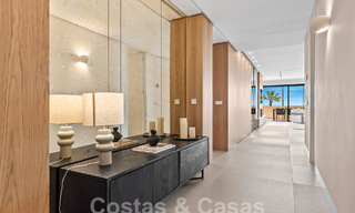 Spacieux appartement rénové à vendre dans un complexe de plage avec vue panoramique sur la mer, sur le nouveau Golden Mile entre Marbella et Estepona 54927 