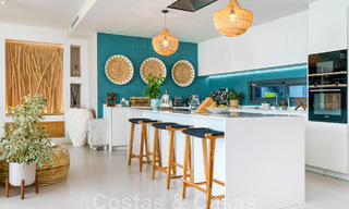 Vente d'une villa prête à emménager à l'architecture contemporaine dans une communauté de villas sécurisée à la frontière de Mijas et de Marbella 46369 