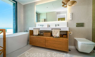 Vente d'une villa prête à emménager à l'architecture contemporaine dans une communauté de villas sécurisée à la frontière de Mijas et de Marbella 46392 