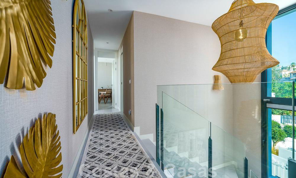 Vente d'une villa prête à emménager à l'architecture contemporaine dans une communauté de villas sécurisée à la frontière de Mijas et de Marbella 46412