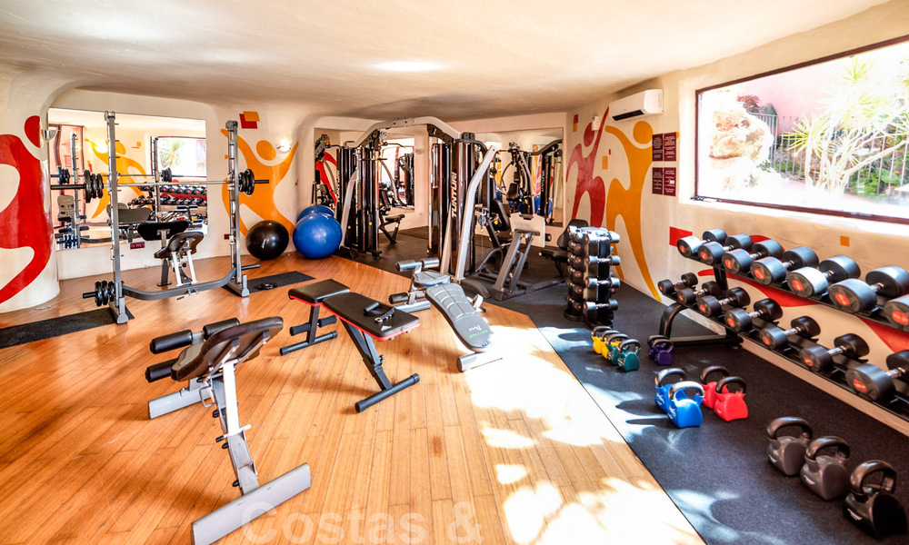 Cabo Bermejo : un complexe résidentiel cinq étoiles situé en première ligne de plage, avec des appartements spacieux et des vues imprenables entre Marbella et Estepona 46312