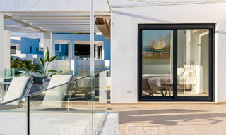 Penthouse contemporain de luxe prêt à être emménagé, avec 3 chambres à coucher, à vendre dans un complexe résidentiel sécurisé à Marbella - Benahavis 46484 