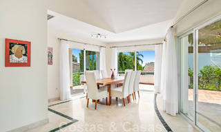 Spacieuse villa de style architectural méditerranéen authentique à vendre avec vue sur la mer dans un complexe de golf cinq étoiles à Benahavis - Marbella 46650 