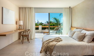 Villa design de luxe prête à être emménagée, à vendre à distance de marche des commodités dans la vallée du golf de Nueva Andalucia, Marbella 46685 