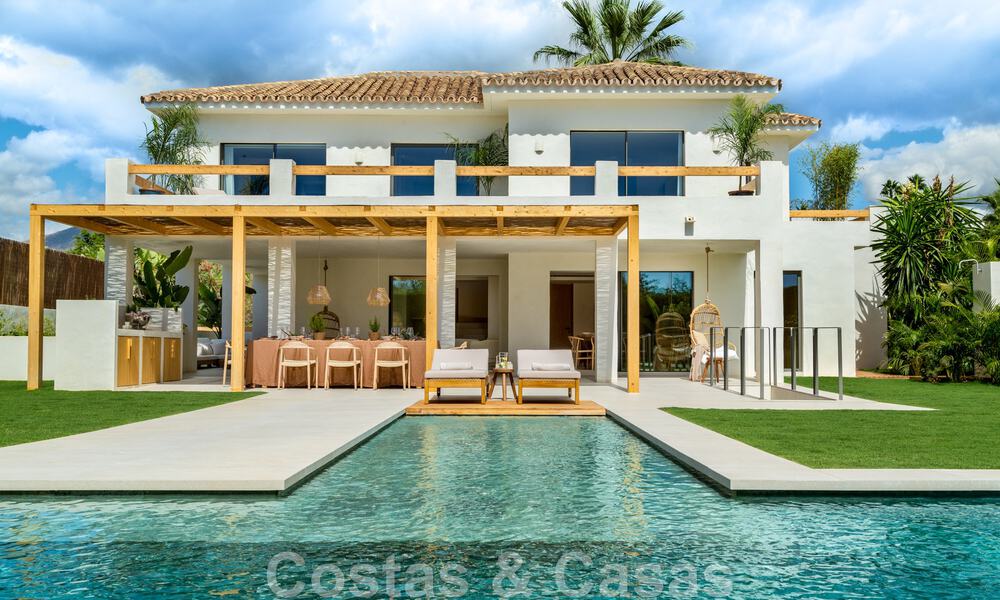Villa design de luxe prête à être emménagée, à vendre à distance de marche des commodités dans la vallée du golf de Nueva Andalucia, Marbella 46686
