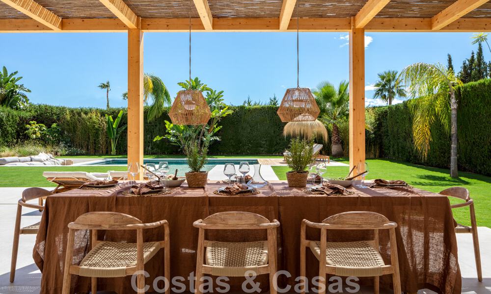 Villa design de luxe prête à être emménagée, à vendre à distance de marche des commodités dans la vallée du golf de Nueva Andalucia, Marbella 46694