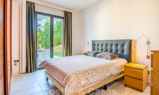 Villa individuelle à vendre en position élevée, avec vue panoramique sur la montagne et la mer, dans une urbanisation exclusive de Marbella Est 46997 
