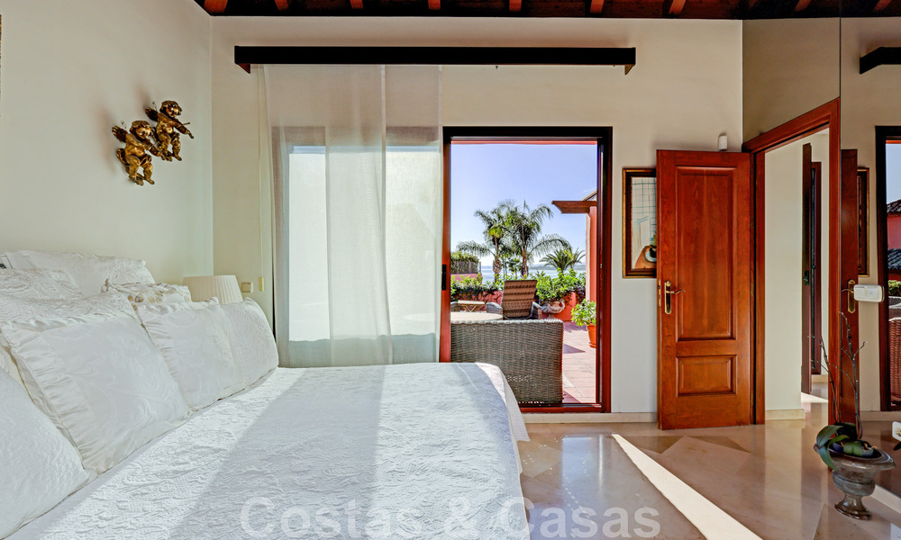 Penthouse de luxe à vendre dans un complexe résidentiel cinq étoiles en front de mer avec vue imprenable sur la mer, sur le nouveau Golden Mile entre Marbella et Estepona 46589