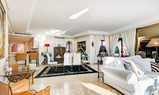 Penthouse de luxe à vendre dans un complexe résidentiel cinq étoiles en front de mer avec vue imprenable sur la mer, sur le nouveau Golden Mile entre Marbella et Estepona 46601 