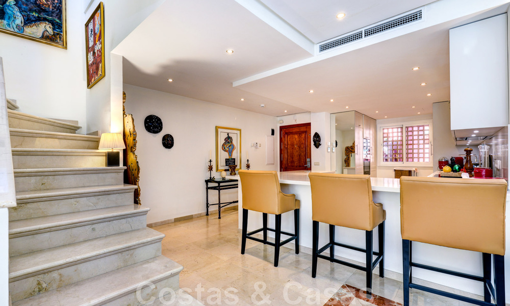 Penthouse de luxe à vendre dans un complexe résidentiel cinq étoiles en front de mer avec vue imprenable sur la mer, sur le nouveau Golden Mile entre Marbella et Estepona 46603