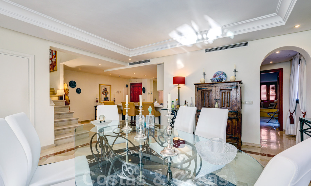 Penthouse de luxe à vendre dans un complexe résidentiel cinq étoiles en front de mer avec vue imprenable sur la mer, sur le nouveau Golden Mile entre Marbella et Estepona 46614