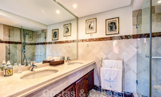 Penthouse de luxe à vendre dans un complexe résidentiel cinq étoiles en front de mer avec vue imprenable sur la mer, sur le nouveau Golden Mile entre Marbella et Estepona 46615 