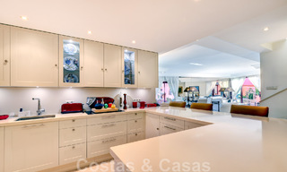 Penthouse de luxe à vendre dans un complexe résidentiel cinq étoiles en front de mer avec vue imprenable sur la mer, sur le nouveau Golden Mile entre Marbella et Estepona 46616 