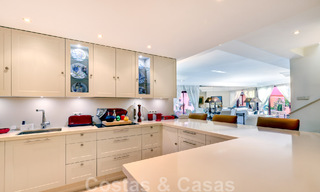 Penthouse de luxe à vendre dans un complexe résidentiel cinq étoiles en front de mer avec vue imprenable sur la mer, sur le nouveau Golden Mile entre Marbella et Estepona 46616 