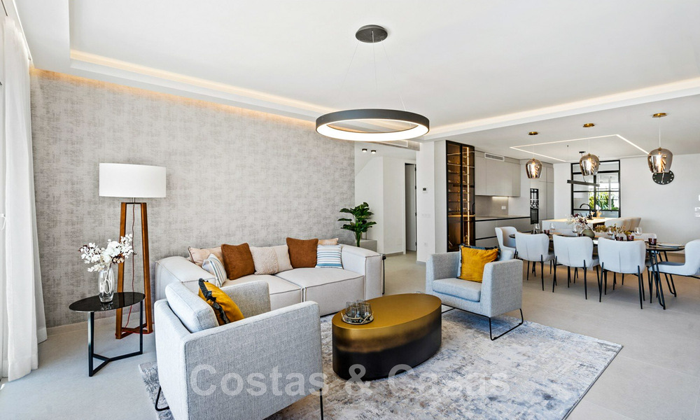 Penthouse moderne et rénové de 4 chambres à vendre avec une vue sublime sur la mer dans une communauté fermée à Benahavis - Marbella 47128