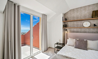 Penthouse moderne et rénové de 4 chambres à vendre avec une vue sublime sur la mer dans une communauté fermée à Benahavis - Marbella 47137 