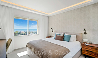Penthouse moderne et rénové de 4 chambres à vendre avec une vue sublime sur la mer dans une communauté fermée à Benahavis - Marbella 47141 