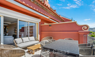 Penthouse moderne et rénové de 4 chambres à vendre avec une vue sublime sur la mer dans une communauté fermée à Benahavis - Marbella 47146 