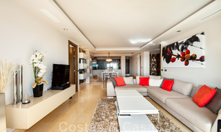 Appartement de luxe très spacieux, lumineux et moderne de 3 chambres à coucher à vendre avec vue imprenable sur la mer à Marbella - Benahavis 46826 