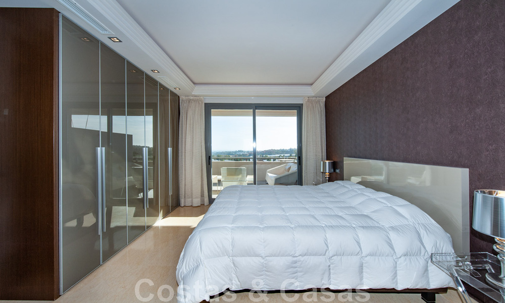 Appartement de luxe très spacieux, lumineux et moderne de 3 chambres à coucher à vendre avec vue imprenable sur la mer à Marbella - Benahavis 46833
