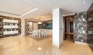Appartement de luxe très spacieux, lumineux et moderne de 3 chambres à coucher à vendre avec vue imprenable sur la mer à Marbella - Benahavis 46839 