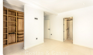 Belle villa de plain-pied à vendre, à distance de marche de la plage d'Elviria, à l'est du centre de Marbella 46897 