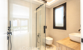 Belle villa de plain-pied à vendre, à distance de marche de la plage d'Elviria, à l'est du centre de Marbella 46899 