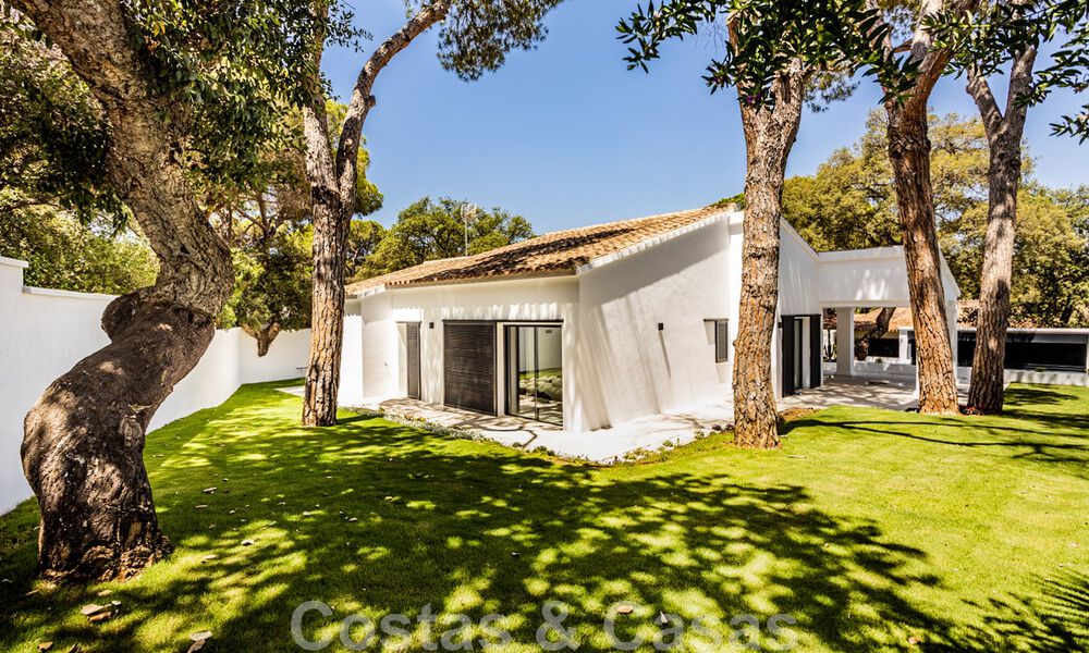 Belle villa de plain-pied à vendre, à distance de marche de la plage d'Elviria, à l'est du centre de Marbella 46908