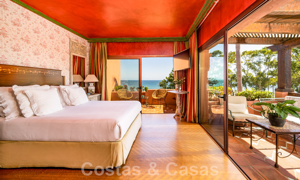 Penthouse à vendre dans une urbanisation en première ligne de plage avec vue sur la mer à l'est de Marbella 46918