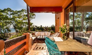 Penthouse à vendre dans une urbanisation en première ligne de plage avec vue sur la mer à l'est de Marbella 46925 