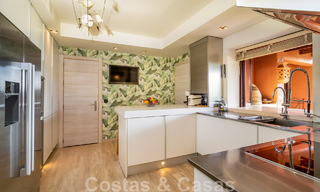 Penthouse à vendre dans une urbanisation en première ligne de plage avec vue sur la mer à l'est de Marbella 46931 