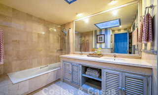 Penthouse à vendre dans une urbanisation en première ligne de plage avec vue sur la mer à l'est de Marbella 46935 