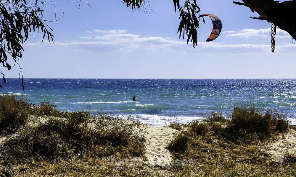 Penthouse à vendre dans une urbanisation en première ligne de plage avec vue sur la mer à l'est de Marbella 46938
