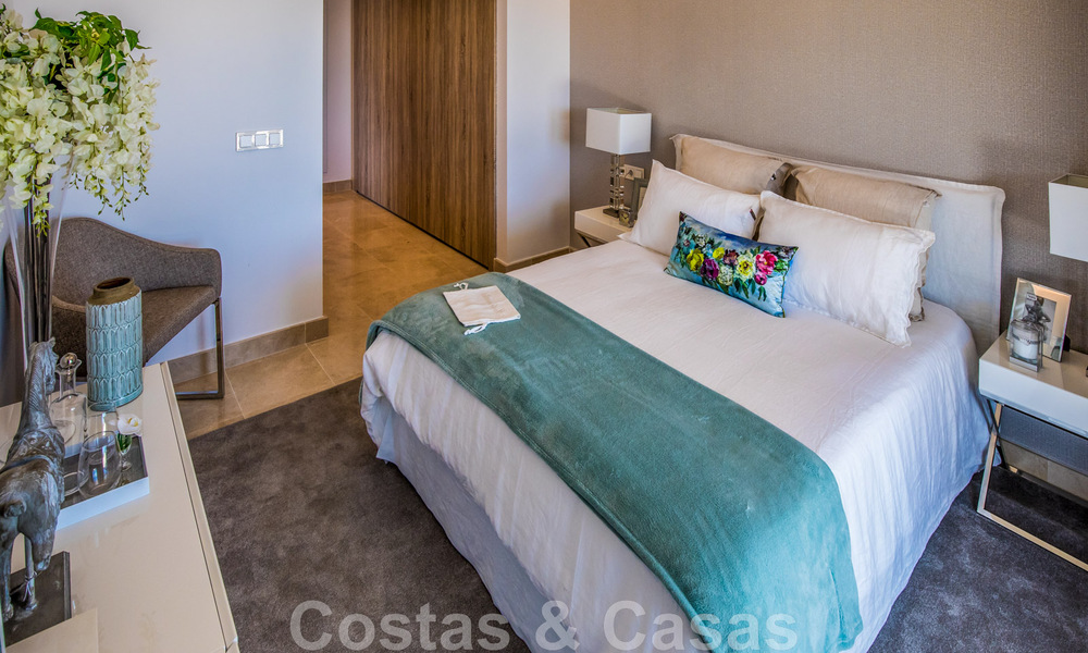 Appartement de rez-de-chaussée surélevé, prêt à être emménagé, à vendre avec vue panoramique sur la vallée et la mer dans un quartier exclusif de Benahavis - Marbella 47025