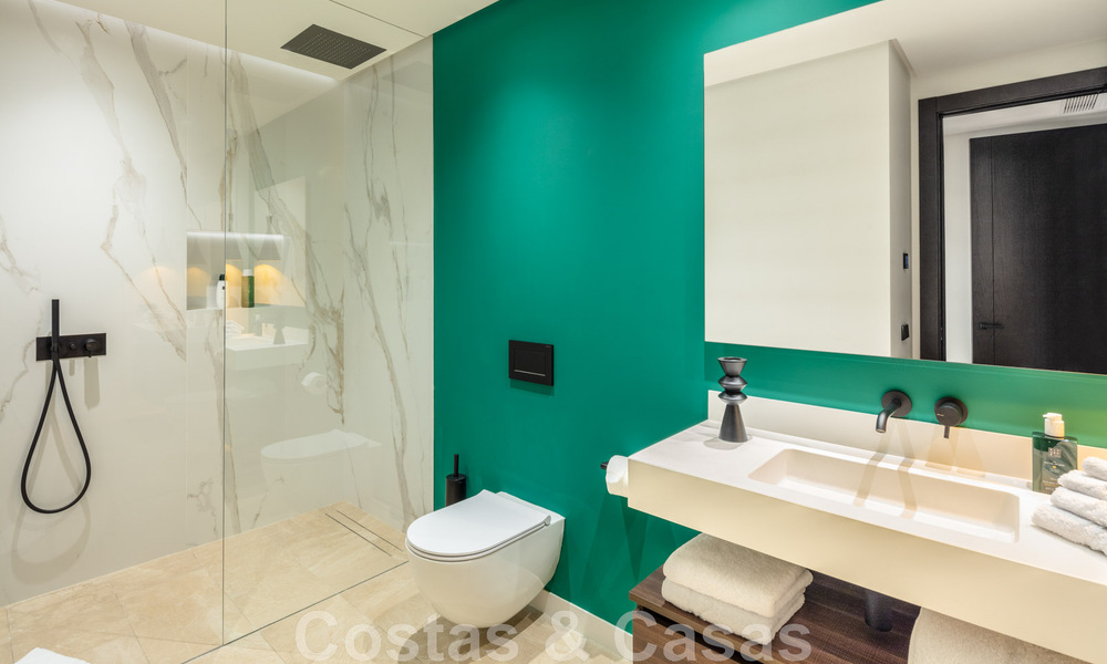 Spacieuse et sophistiquée villa design à vendre, en première ligne de Las Brisas Golf, au cœur de Nueva Andalucia, Marbella 47288