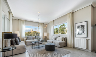 CharmChrmante villa de luxe contemporaine rénovée à vendre à distance de marche de toutes les commodités à Nueva Andalucia - Marbella 47115 