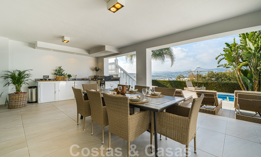 CharmChrmante villa de luxe contemporaine rénovée à vendre à distance de marche de toutes les commodités à Nueva Andalucia - Marbella 47123