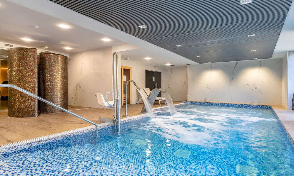 Appartement contemporain à vendre avec jardin privé sur le très convoité New Golden Mile, entre Marbella et Estepona 47173