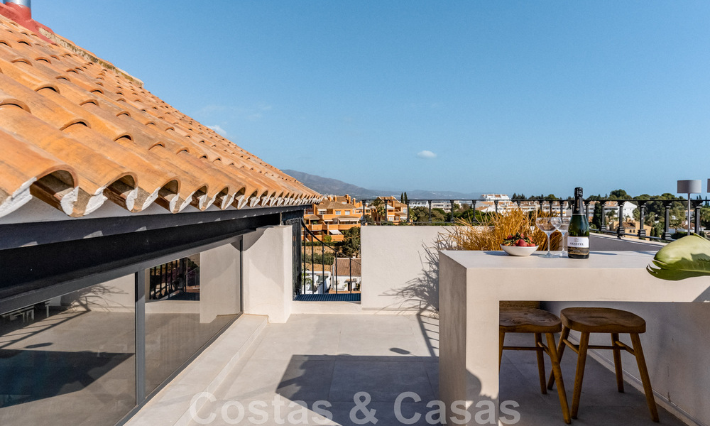 Nouvelle! Villa unique à vendre, avec des espaces extérieurs accueillants et des vues panoramiques à Nueva Andalucia, Marbella 47569