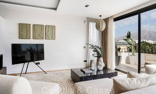 Nouvelle! Villa unique à vendre, avec des espaces extérieurs accueillants et des vues panoramiques à Nueva Andalucia, Marbella 47589 