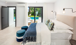 Villa de charme sophistiquée, prête à être emménagée, à vendre à distance de marche du très recherché Puerto Banus et de la plage de San Pedro, à Marbella 47405 