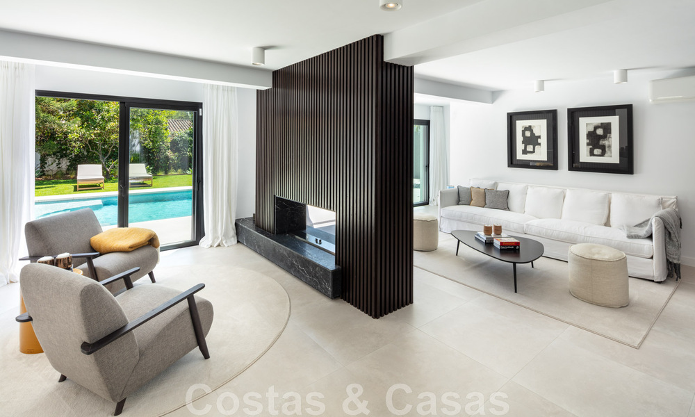 Villa de charme sophistiquée, prête à être emménagée, à vendre à distance de marche du très recherché Puerto Banus et de la plage de San Pedro, à Marbella 47413