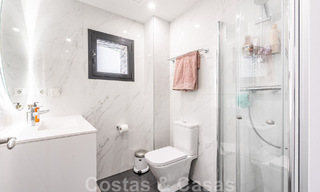 Vente d'une villa andalouse indépendante avec vue panoramique sur la montagne et la mer dans une urbanisation exclusive de l'est de Marbella 47367 