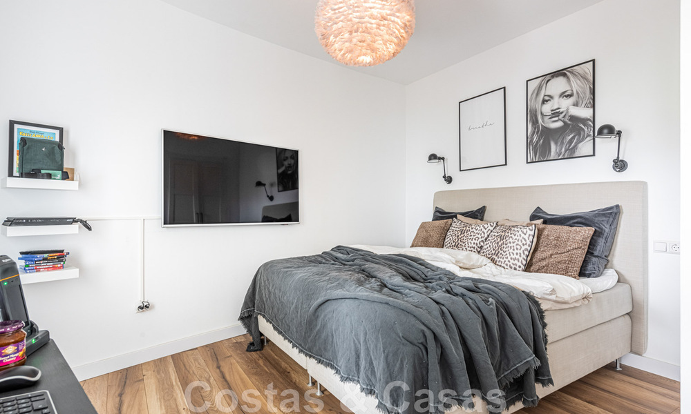 Vente d'une villa andalouse indépendante avec vue panoramique sur la montagne et la mer dans une urbanisation exclusive de l'est de Marbella 47369