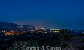 Vente d'une villa andalouse indépendante avec vue panoramique sur la montagne et la mer dans une urbanisation exclusive de l'est de Marbella 47384 
